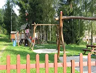 Dětské hřiště v Josefově Dole